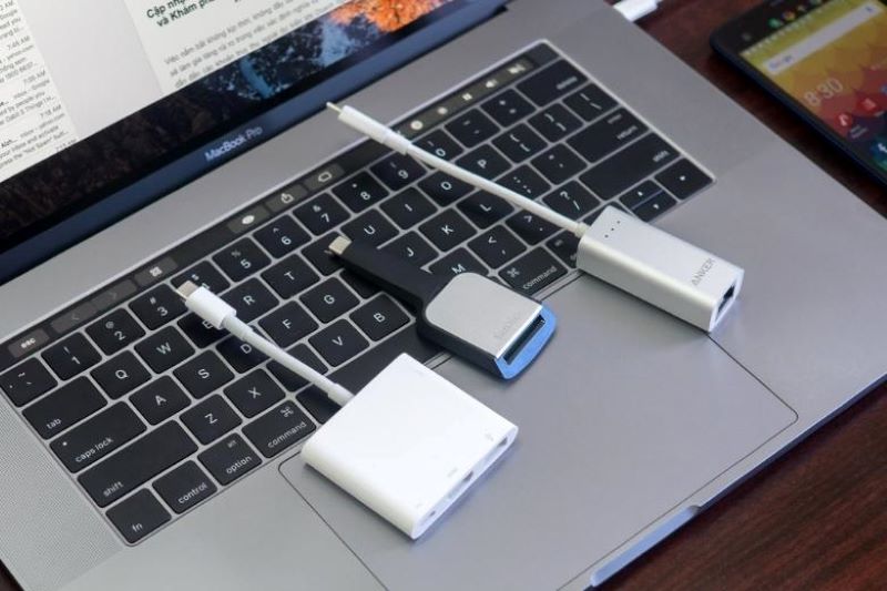 Khắc phục MacBook không nhận USB bằng cách chọn USB phù hợp với máy tính