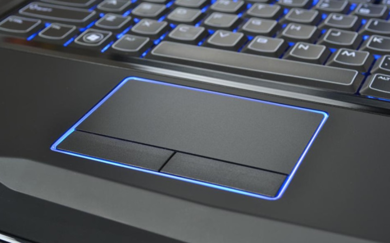 Bảo vệ touchpad khỏi hỏng hóc để tránh phải thay bàn phím 