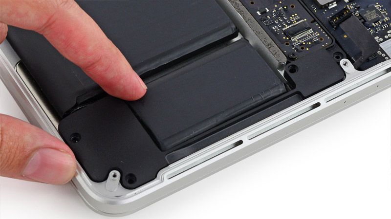 Vì sao nên thay Pin MacBook tại Applevn?
